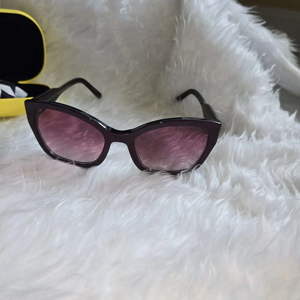 Marc Jacobs Women's 626/s LHF3x 56 MM Burgundy Sunglasses Authentic Luxury